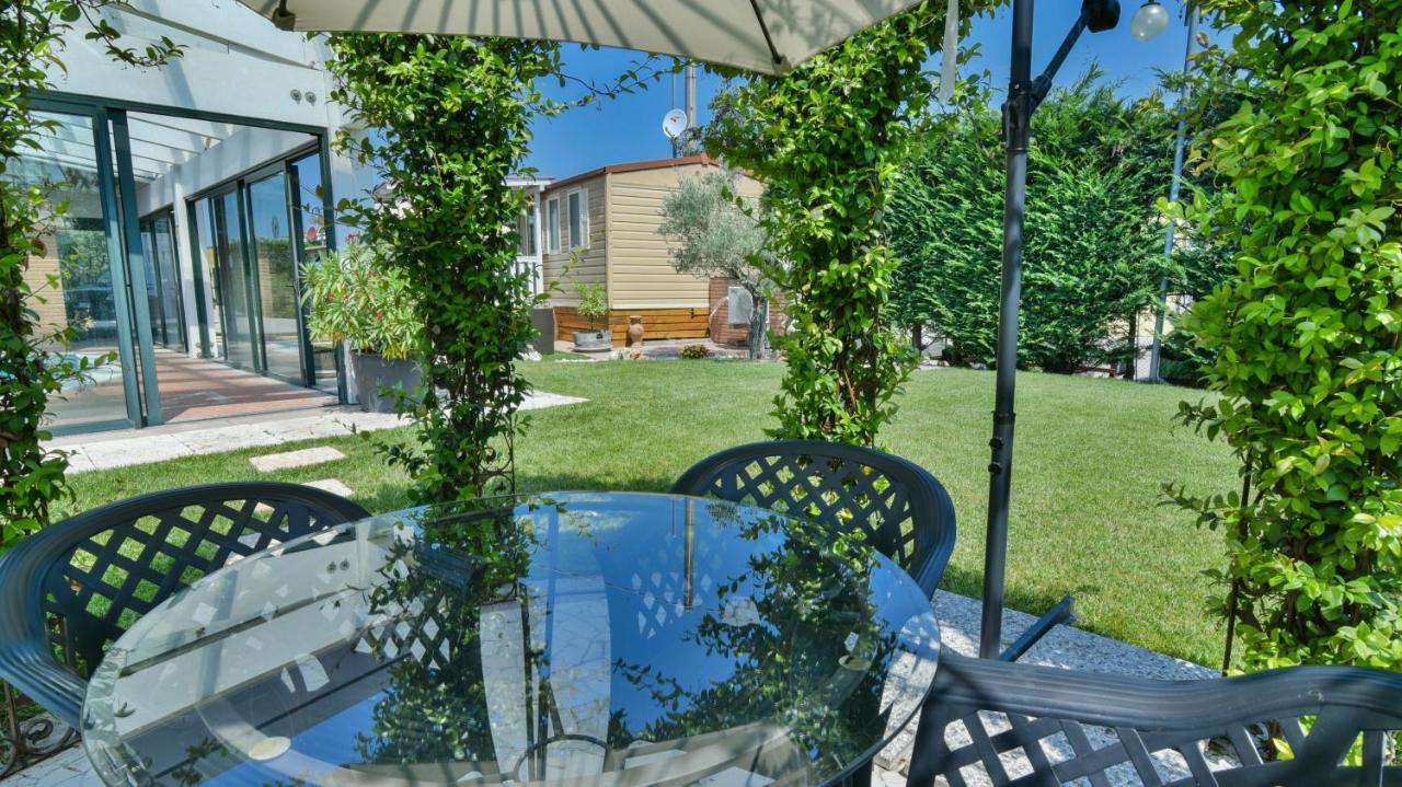 Casa Molina Apartment Кастелнуово дел Гарда Екстериор снимка