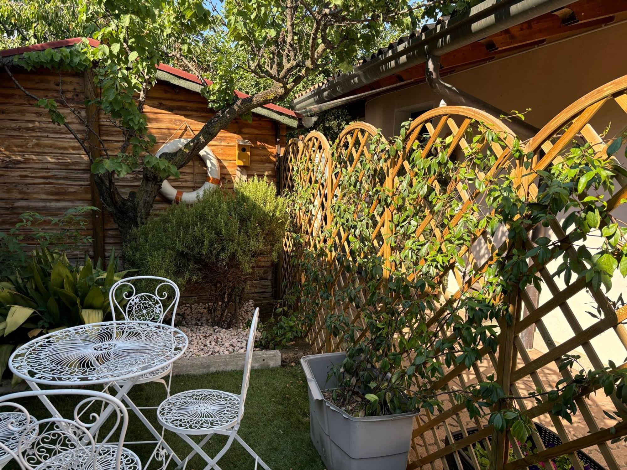 Casa Molina Apartment Кастелнуово дел Гарда Екстериор снимка